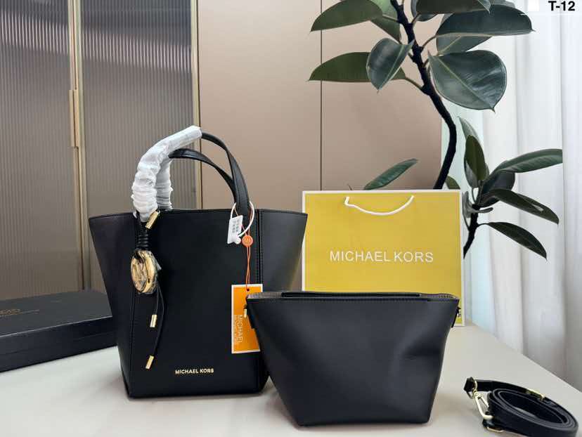 MICHAEL KORS/ไมเคิล คอร์ส MK 2 - Women Bags Discount บทวิจารณ์และราคา