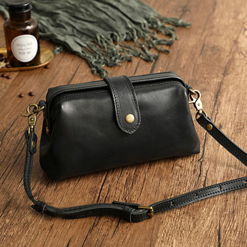 กระเป๋าสะพายหนังแท้ของผู้หญิง  - Doctor Bag Leather บทวิจารณ์และราคา